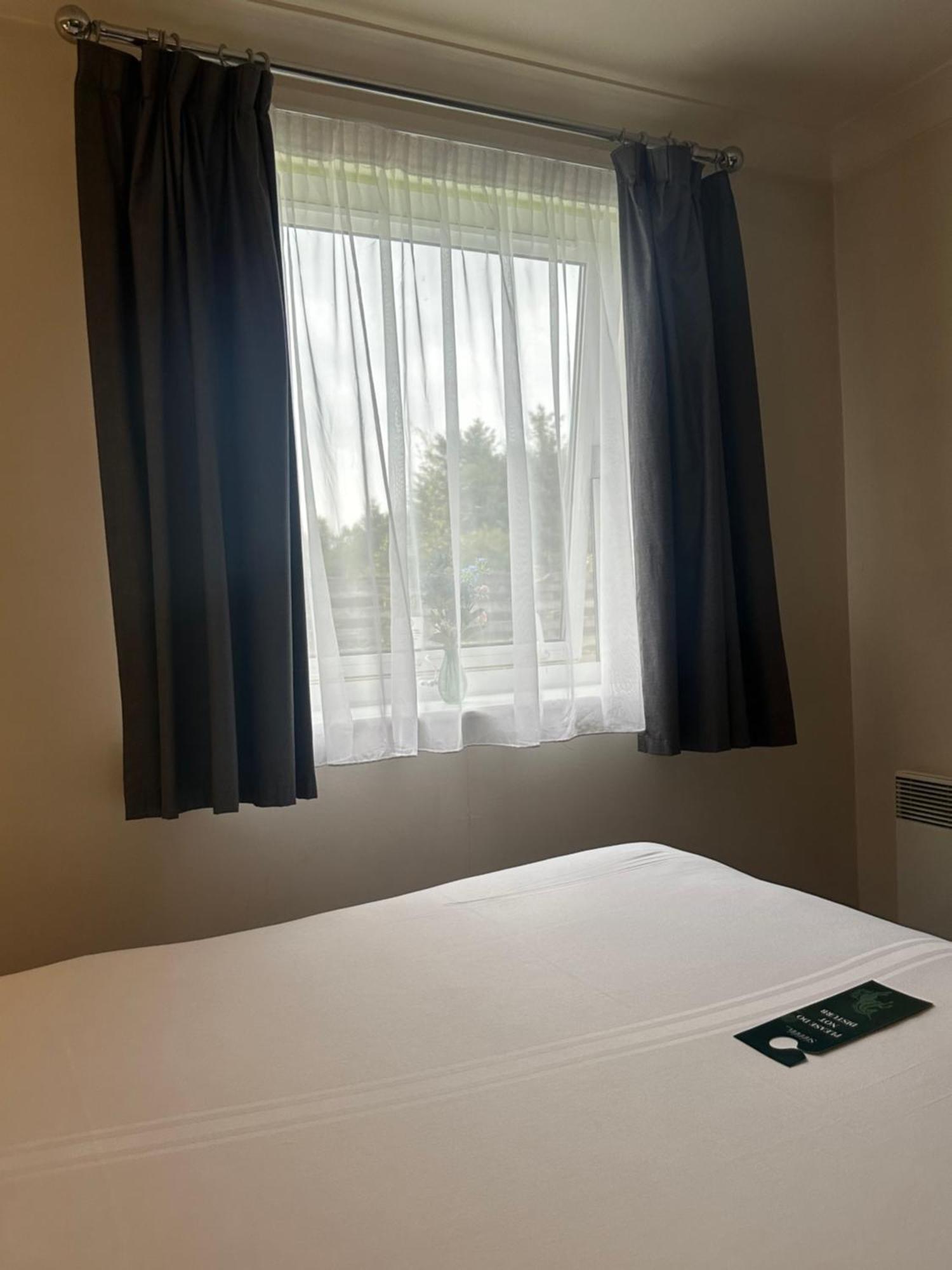 Go2 Glasgow Cumbernauld Hotel - Free Parking And Pet Friendly 外观 照片